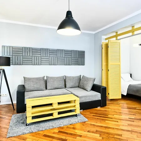 Friends Old Town Hostel