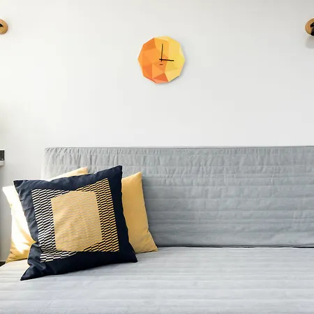 Friends Old Town Hostel *