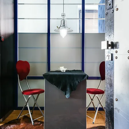 Friends Old Town Hostel